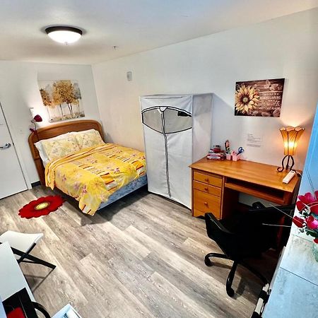 Micro Studio Apartment 10 Minutes Walk To University Of Washington Seattle Kültér fotó