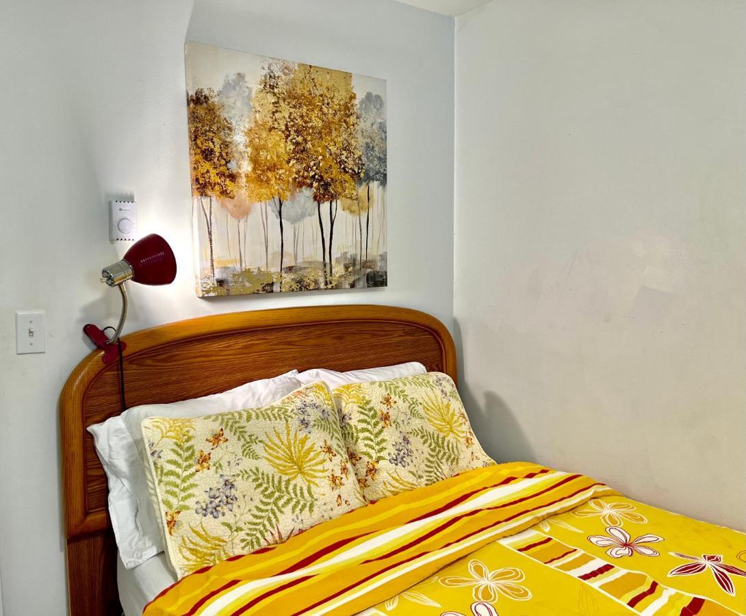 Micro Studio Apartment 10 Minutes Walk To University Of Washington Seattle Kültér fotó